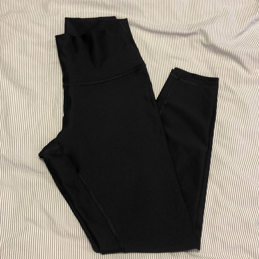 Alo Airlift Leggings in Black